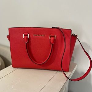 Beautiful color & such an awesome size!